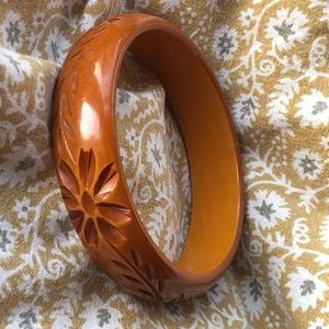 Vintage Bakelite Bangle - Carved with flowers